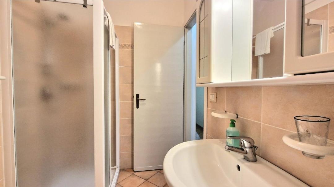 Chiara Pool Apartment Bardolino Exteriör bild